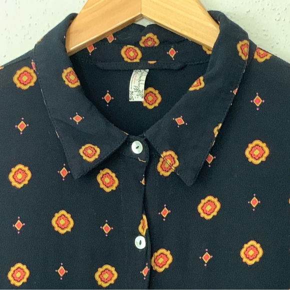 Free People Movement Oversized Button Down Rayon Shirt Size S - Picture 5 of 11